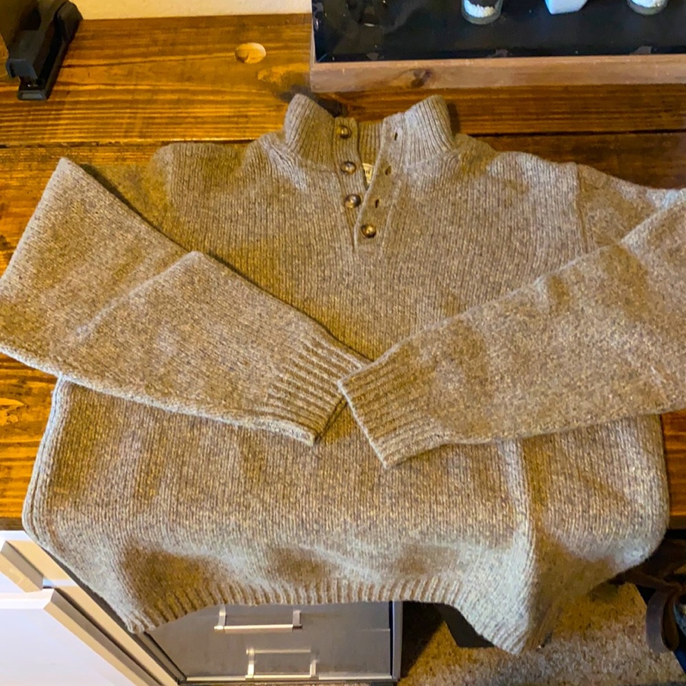 LL Bean 100% Wool Sweater